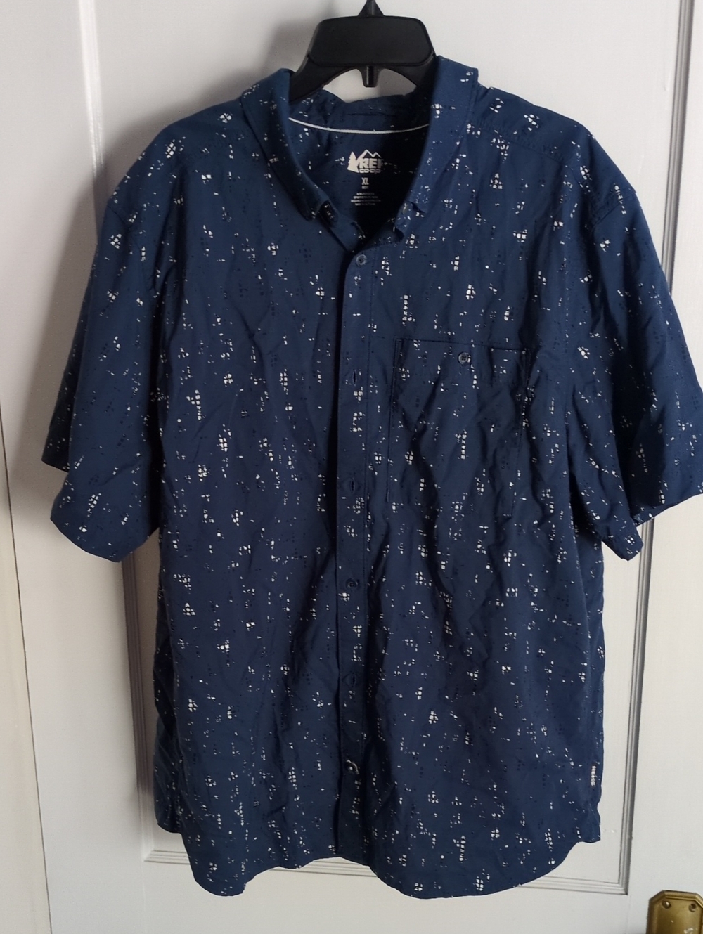 REI Mens Navy Short-Sleeve Button-Down Shirt - Hiking/Fishing Shirt